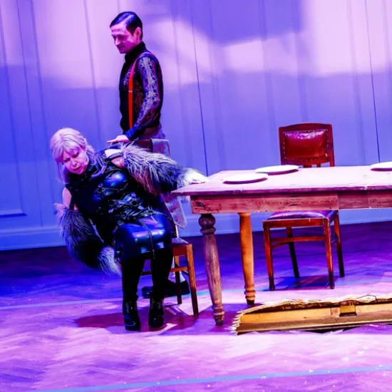 zdjęcie ze spektaklu Plac bohaterów, fot. Krzysztof Bieliński