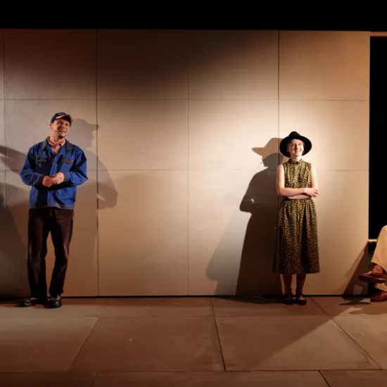 zdjęcie do spektaklu Listy na (nie)wyczerpanym papierze, fot. Andrzej Wencel