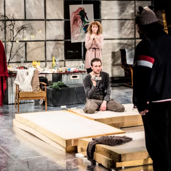 zdjęcie ze spektaklu Idioci, fot. Greg Noo-Wak 