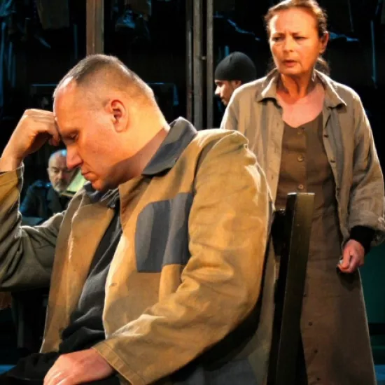 zdjęcie ze spektaklu Nad, fot. Piotr Paczuski