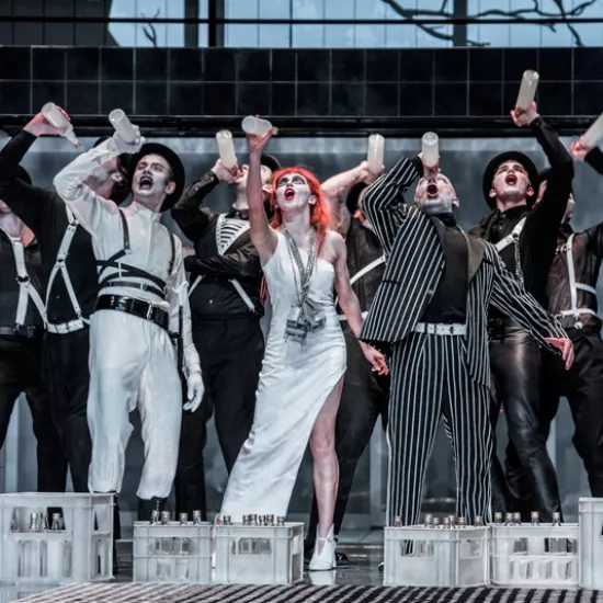 zdjęcie ze spektaklu Opera za trzy grosze, fot. Greg Noo-Wak 