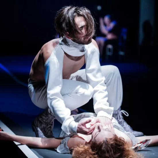 zdjęcie ze spektaklu Iwona, ksieżniczka Burgunda, fot. zdjęcie ze spektaklu Idioci, fot. Greg Noo-Wak 