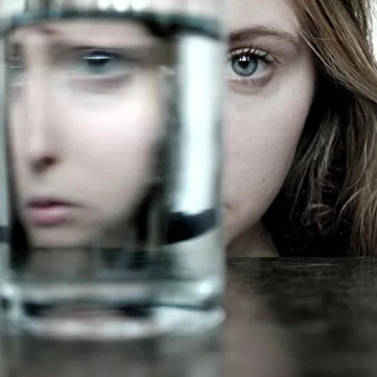 zdjęcie ze spektaklu Posprzątane, fot. Mariusz Grzegorzek