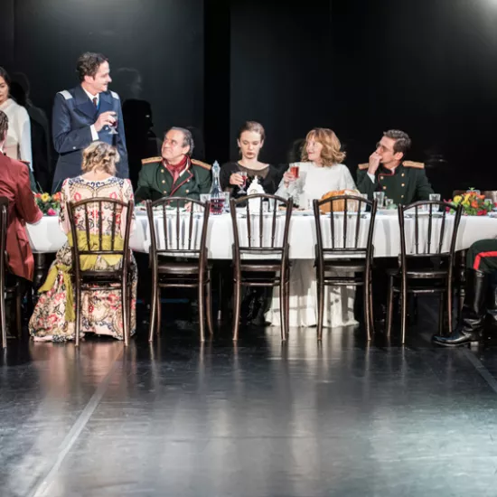 zdjęcie do spektaklu Trzy siostry, fot. Greg Noo-Wak 