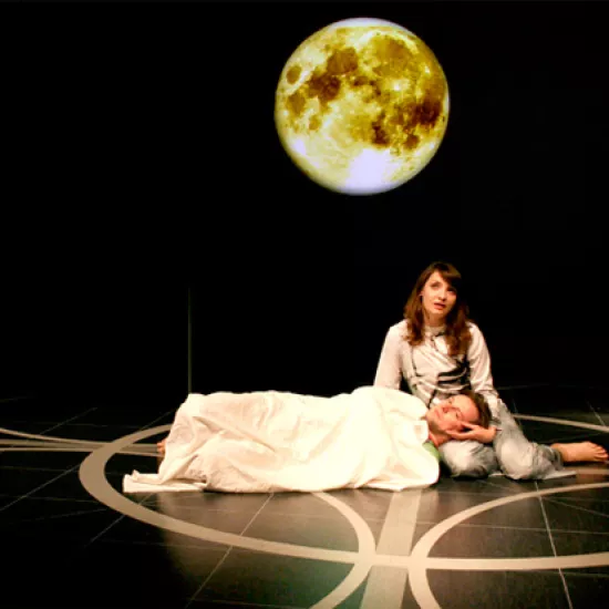 zdjęcie ze spektaklu Lew na ulicy, fot. Szymon Lenkowski