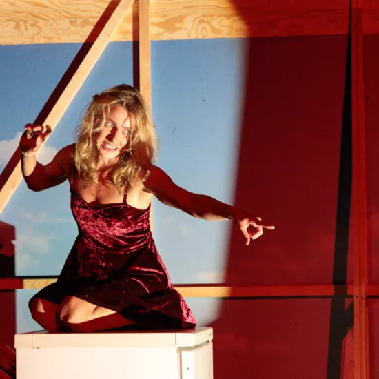 zdjęcie do spektaklu Listy na (nie)wyczerpanym papierze, fot. Andrzej Wencel