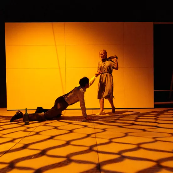 zdjęcie do spektaklu Listy na (nie)wyczerpanym papierze, fot. Andrzej Wencel