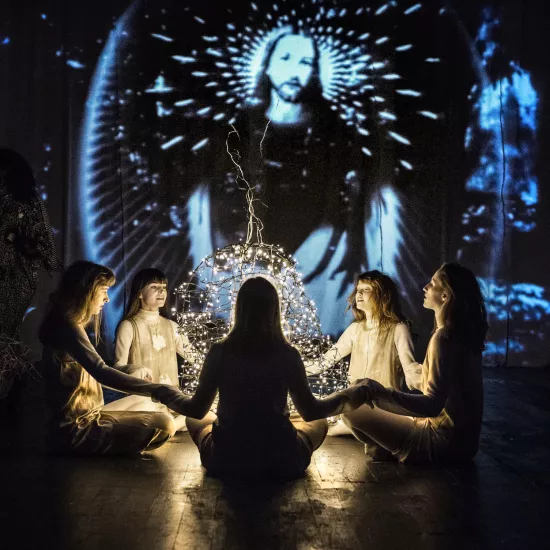 zdjęcie ze spektaklu Czarownice z Salem, fot. Magda Hueckel 