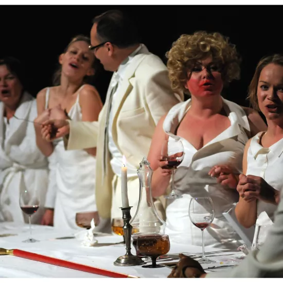 scena zbiorowa | fot. Greg Noo-Wak