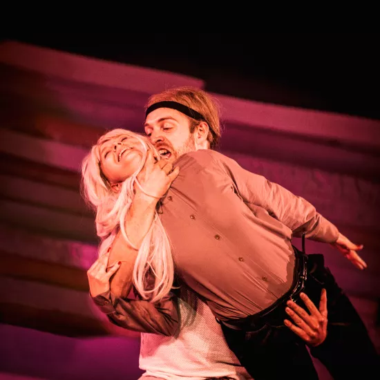 zdjęcie ze spektaklu Bang Bang, fot. Magda Hueckel 