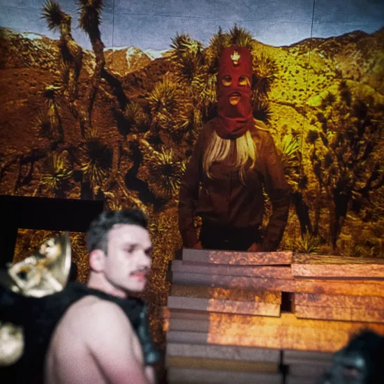 zdjęcie ze spektaklu Bang Bang, fot. Magda Hueckel 