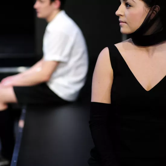 zdjęcie ze spektaklu Barbelo, o psach i dzieciach, fot. Greg Noo-Wak