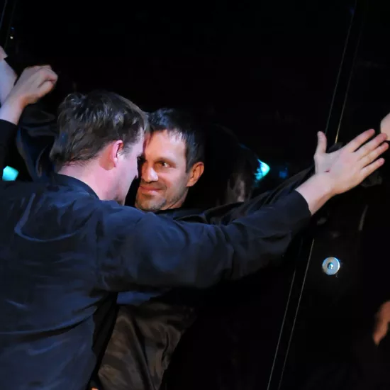 zdjęcie ze spektaklu Bramy raju, fot. Greg Noo-Wak