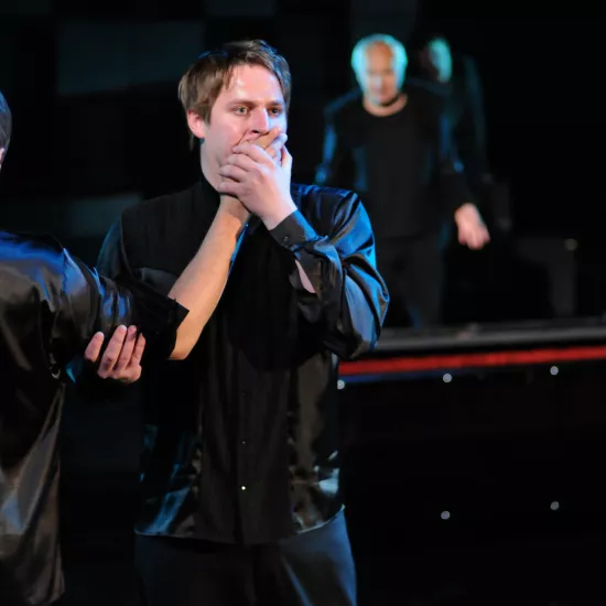 zdjęcie ze spektaklu Bramy raju, fot. Greg Noo-Wak