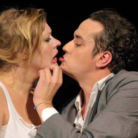 zdjęcie ze spektaklu Jajo węża fot. Greg Noo-Wak 