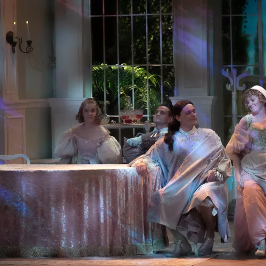 „Świętoszek", scena zbiorowa, fot. Mikołaj Pływacz